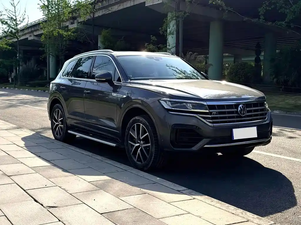 Volkswagen Touareg 2018 — фото 3