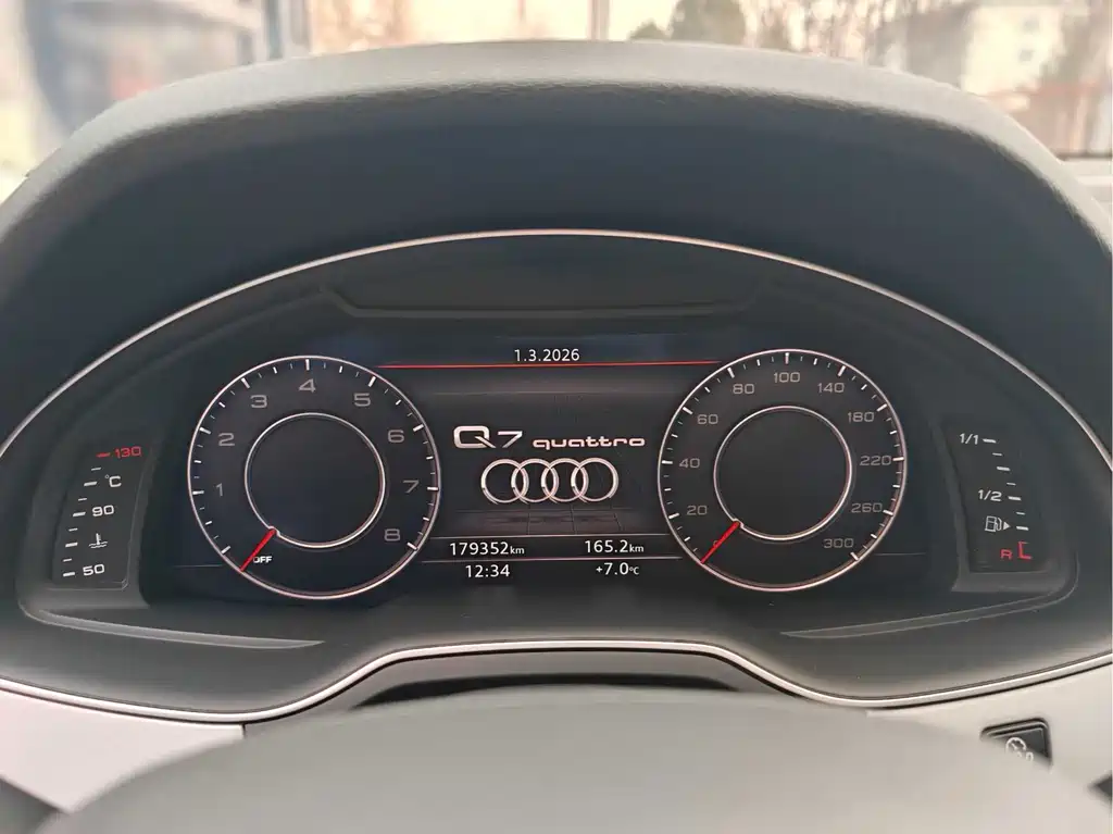 Audi Q7 2018 — фото 9