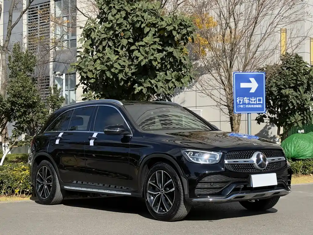 Mercedes-Benz GLC 2022 — фото 3