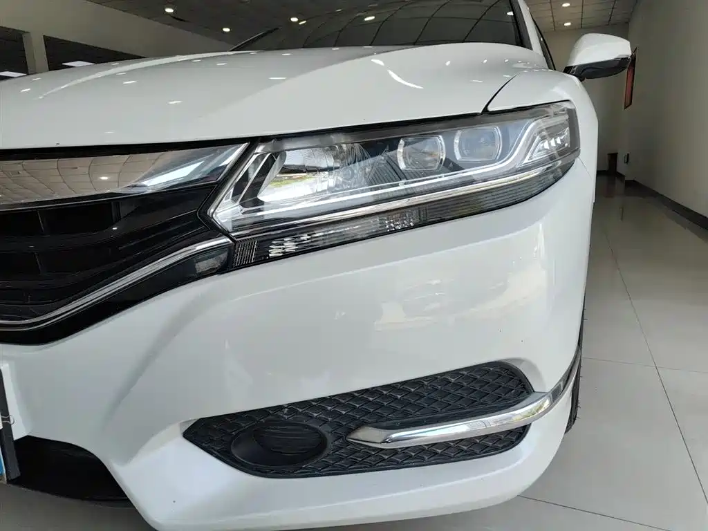 Honda Spirior 2016 — фото 12
