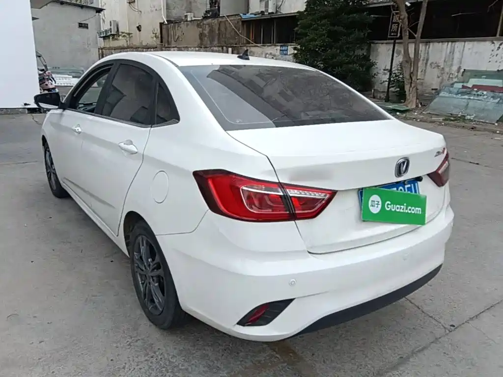 Changan Eado DT 2019 — фото 5