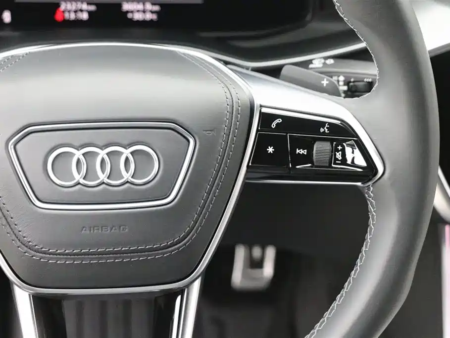 Audi A6L 2025 — фото 17