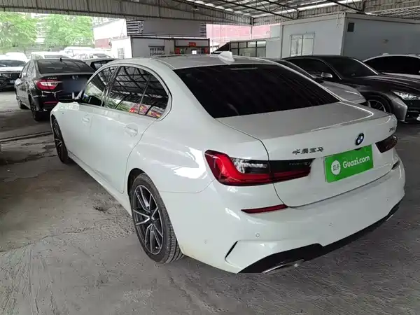 BMW 3 Series 2022