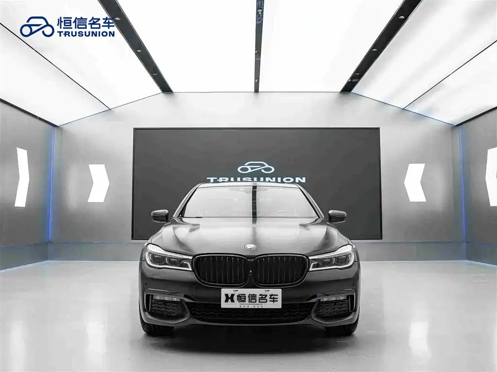 BMW 7 Series 2018 — фото 2