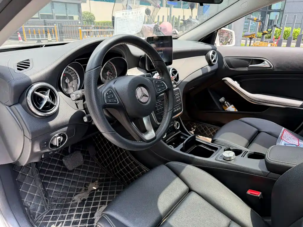 Mercedes-Benz GLA 2017 — фото 7