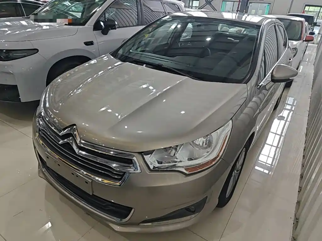 Citroën C4L 2015 — фото 1