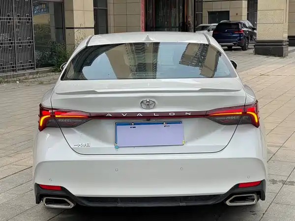 Toyota Avalon 2019