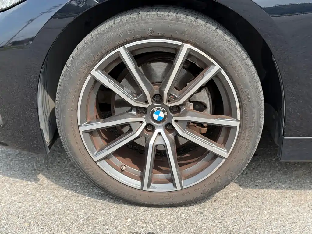 BMW 3 Series 2023 — фото 13