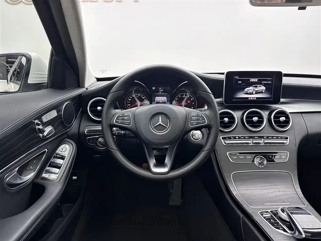 Mercedes-Benz C-Class 2017 — фото 9