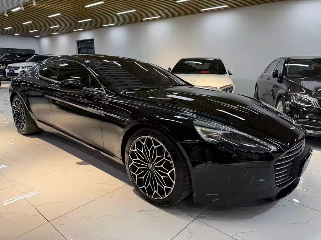 Aston Martin Rapide 2014 — фото 1