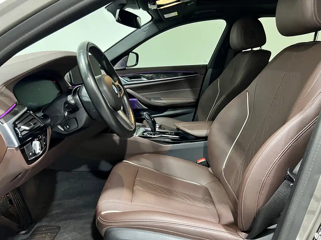 BMW 5 Series 2022 — фото 12