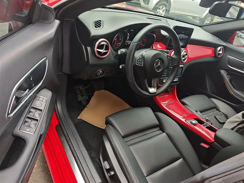 Mercedes-Benz CLA 2017 — фото 16