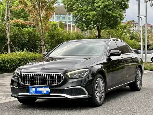 Mercedes-Benz E-Class 2021