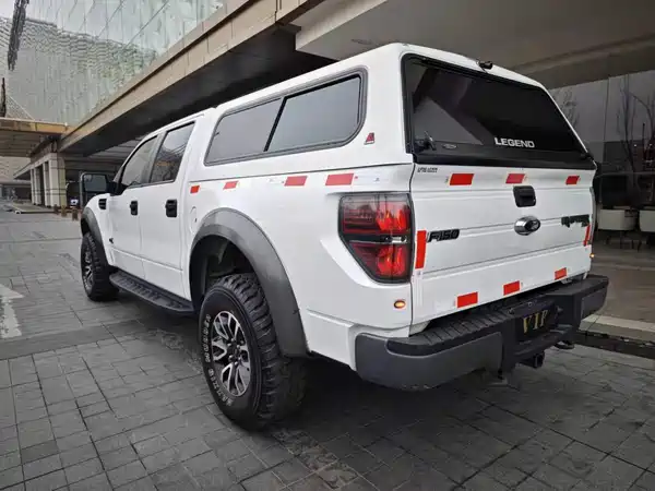 Ford F-150 Raptor 2013