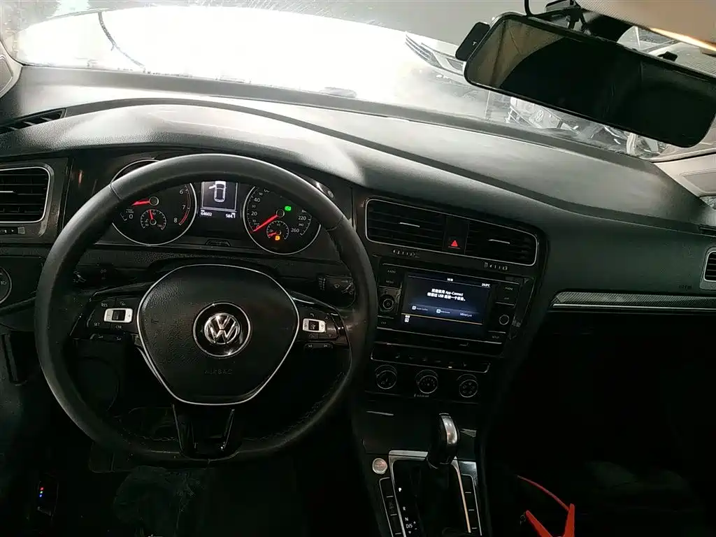Volkswagen Golf 2019 — фото 10