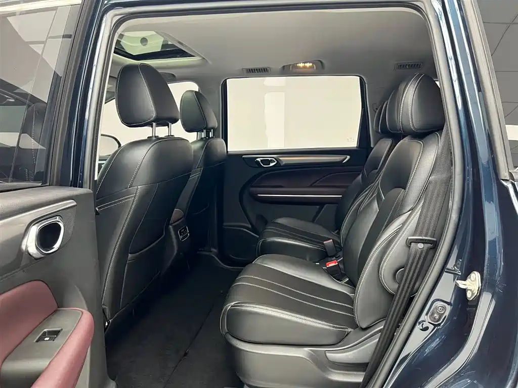 GAC Trumpchi M6 2022 — фото 21