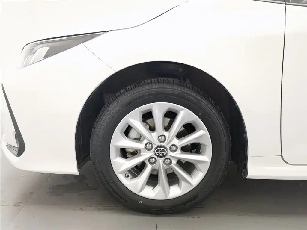 Toyota Corolla 2022 — фото 17