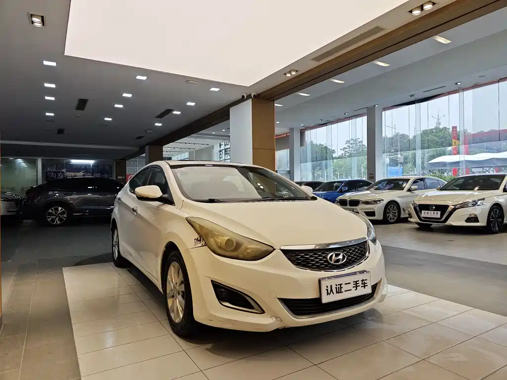 Hyundai Elantra Langdong 2016 — фото 4