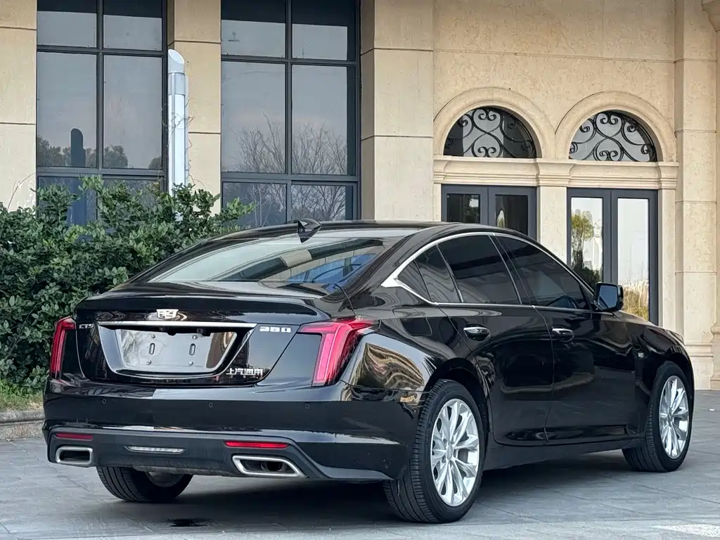 Cadillac CT5 2023 — фото 8