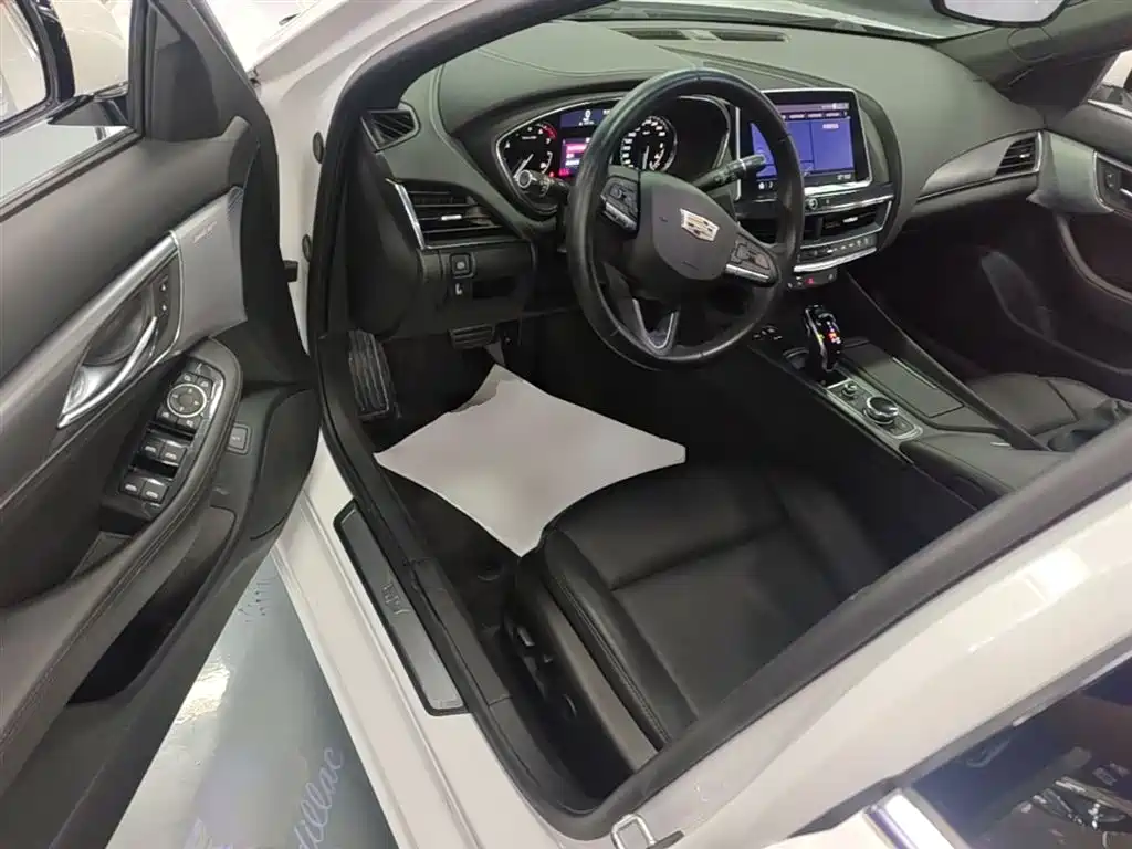 Cadillac CT5 2020 — фото 16