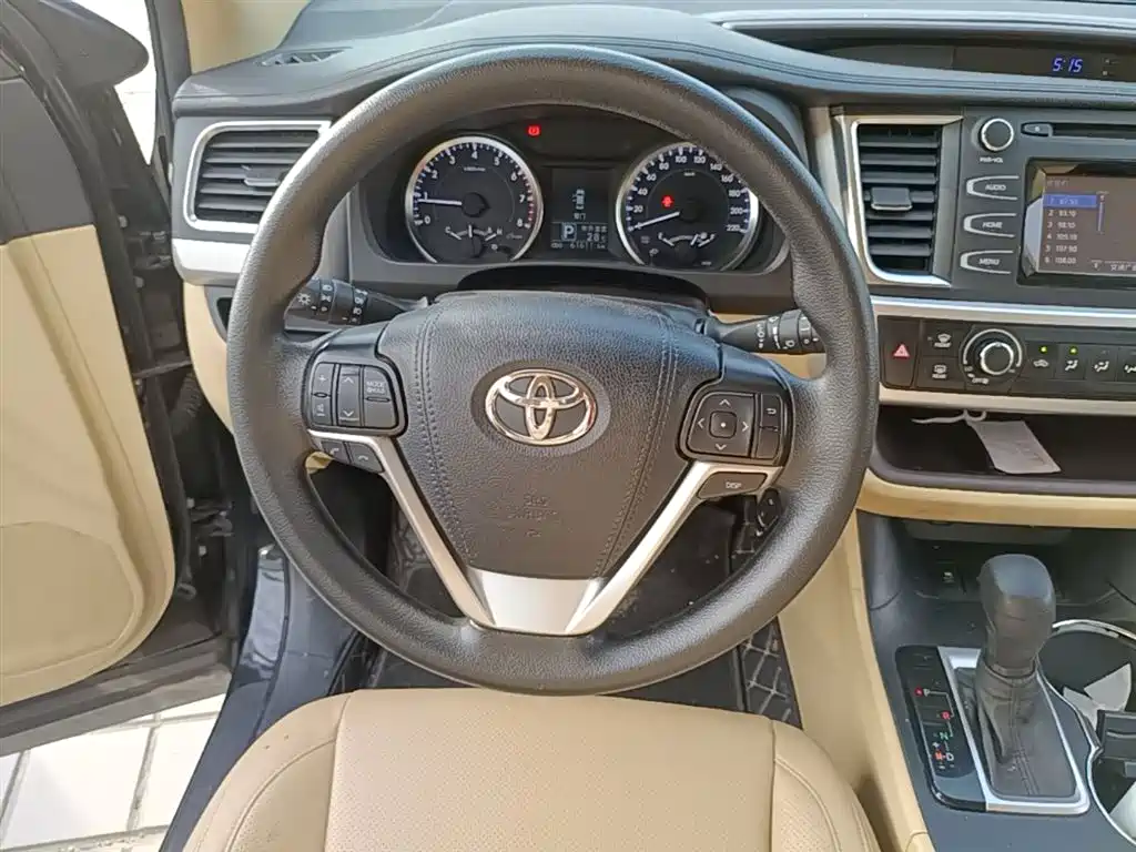 Toyota Highlander 2021 — фото 17