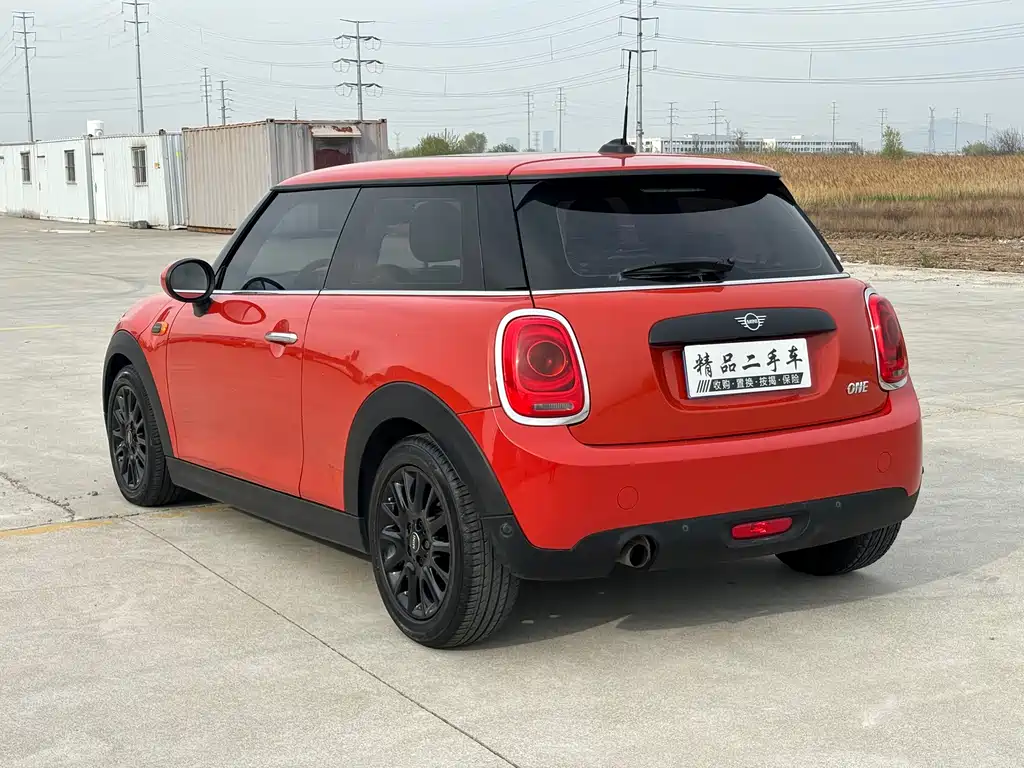 MINI MINI 2018