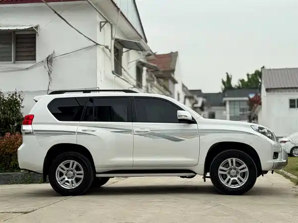 Toyota Prado 2010