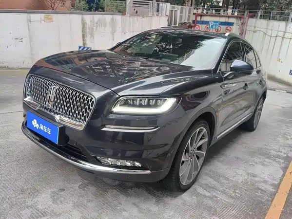 Lincoln Nautilus 2021