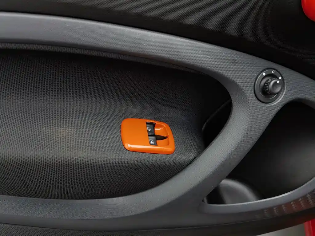 smart fortwo 2019 — фото 9