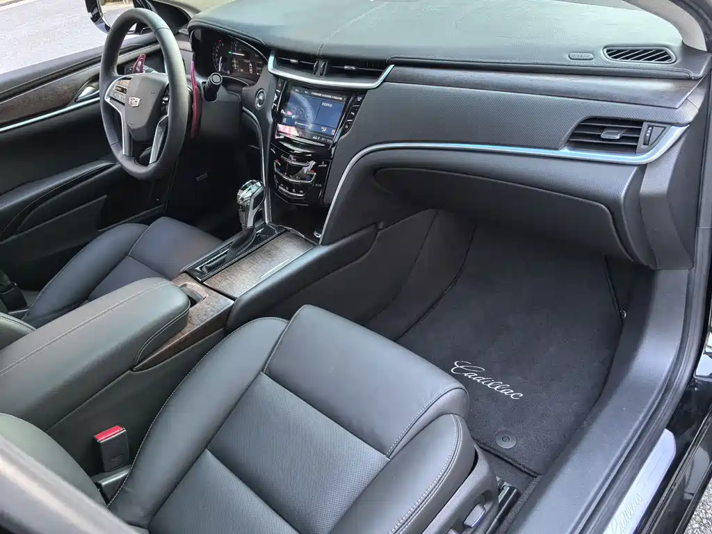 Cadillac XTS 2019 — фото 15