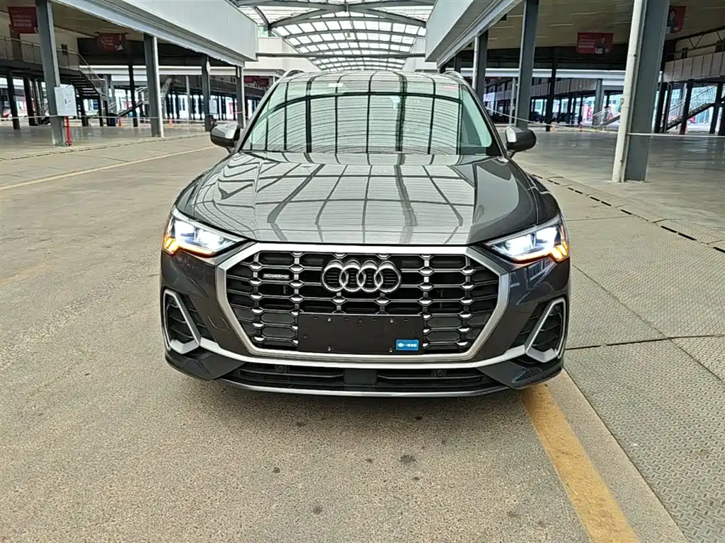 Audi Q3 2020 — фото 3