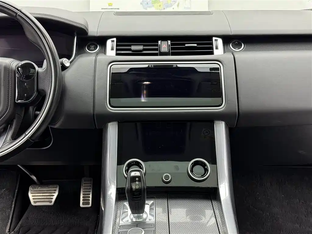 Land Rover Sport 2018 — фото 11