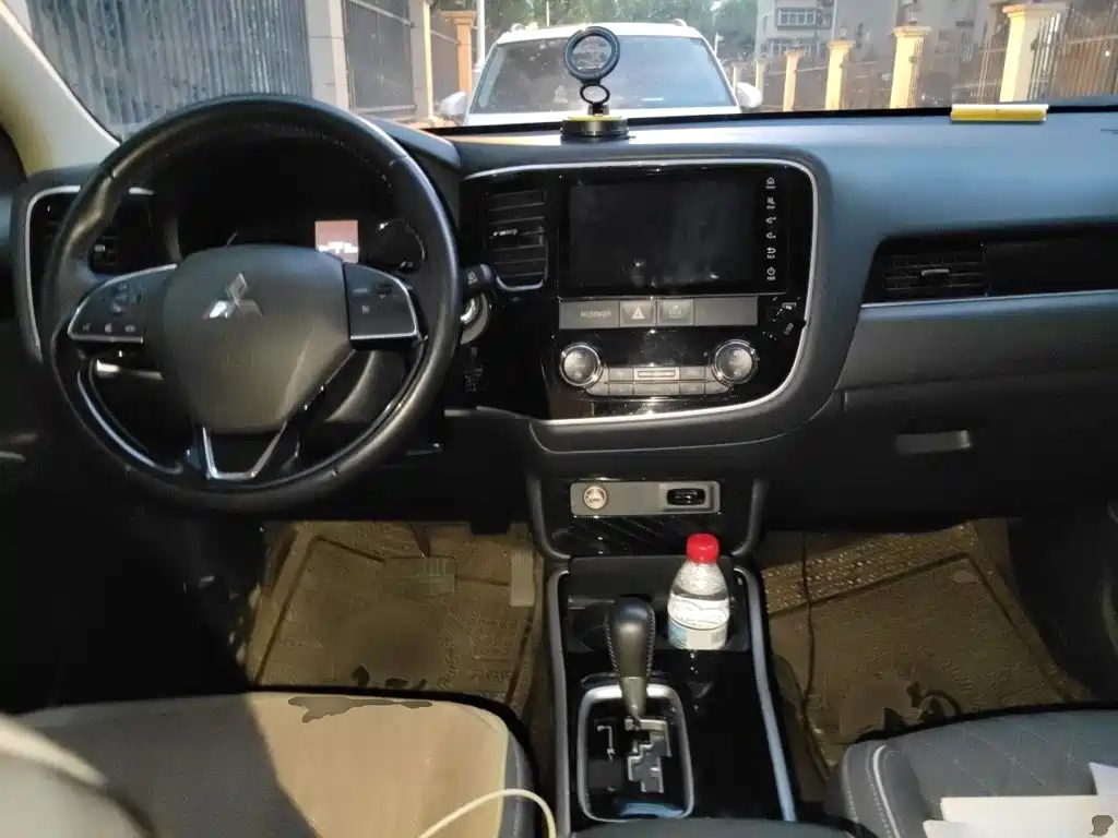 Mitsubishi Outlander 2022