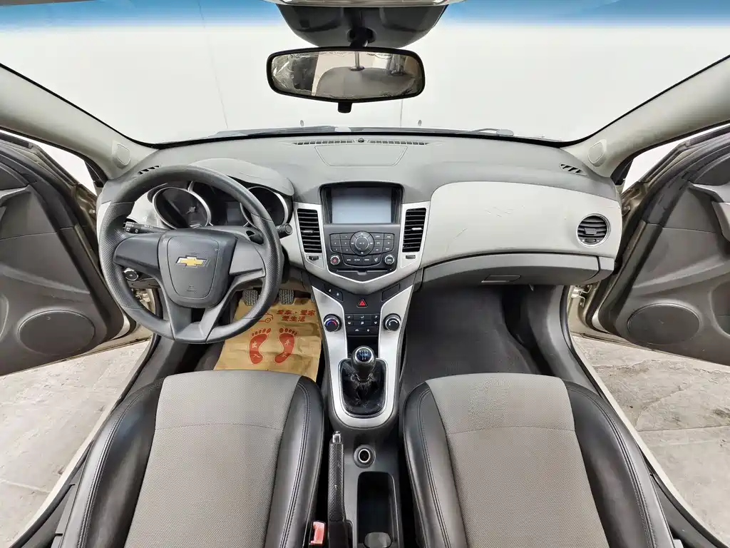 Chevrolet Cruze 2014 — фото 9