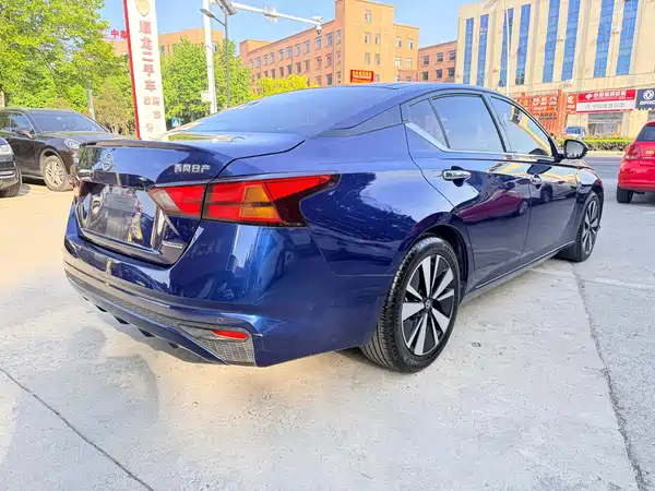 Nissan Teana 2021