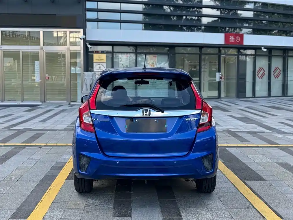 Honda Fit 2017 — фото 4