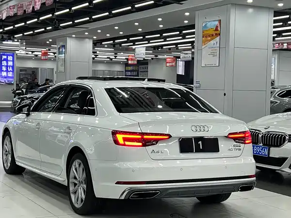 Audi A4L 2019