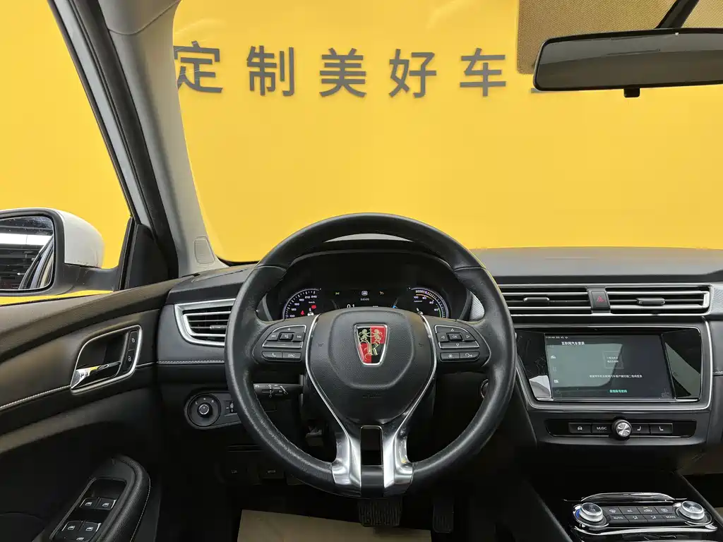 Roewe Ei5 2018 — фото 11