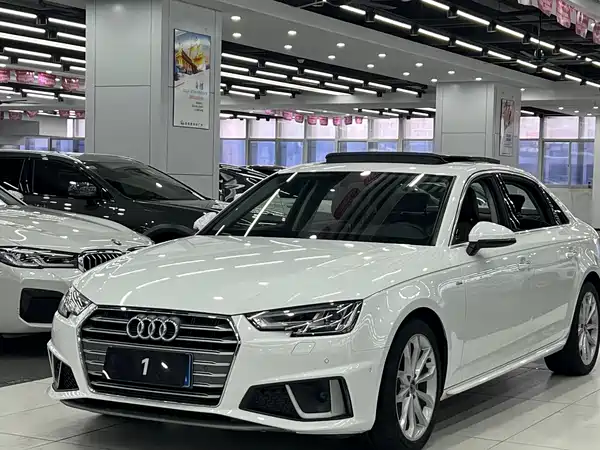 Audi A4L 2019