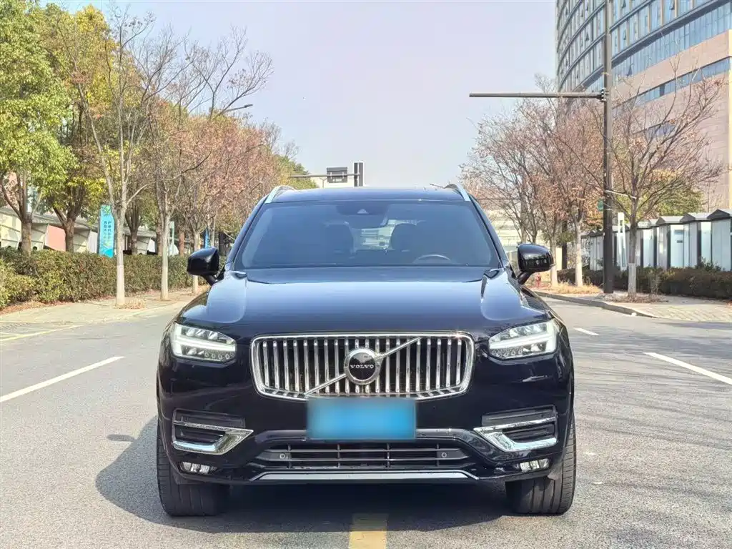 Volvo XC90 2021 — фото 11