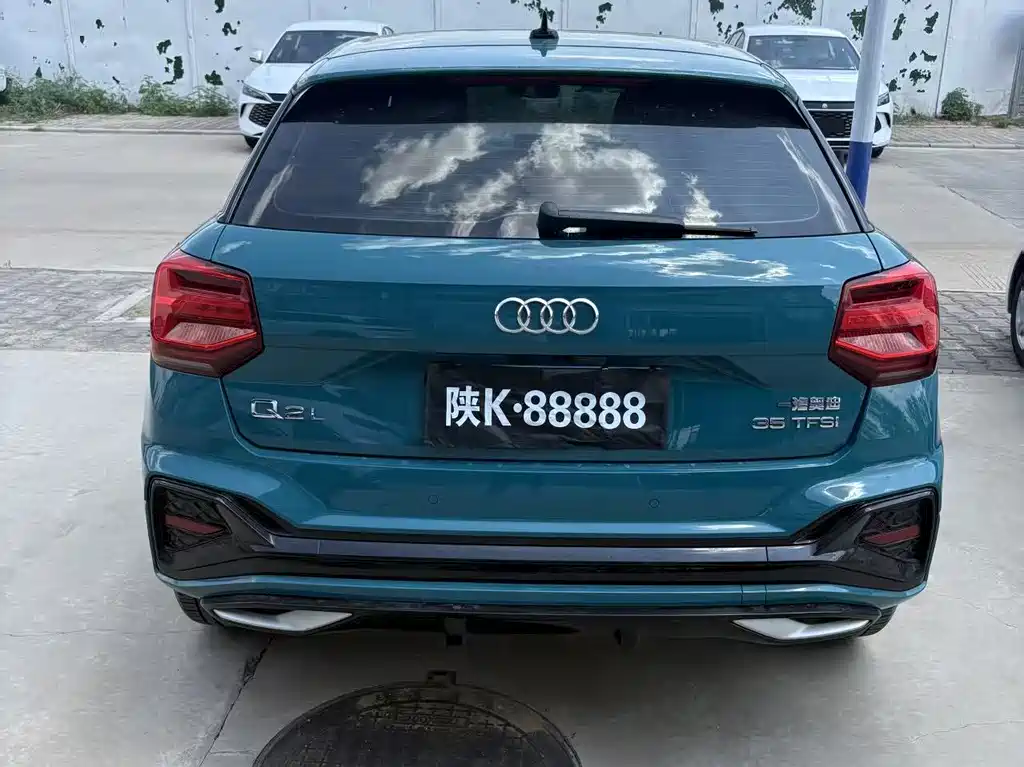 Audi Q2L 2022 — фото 10