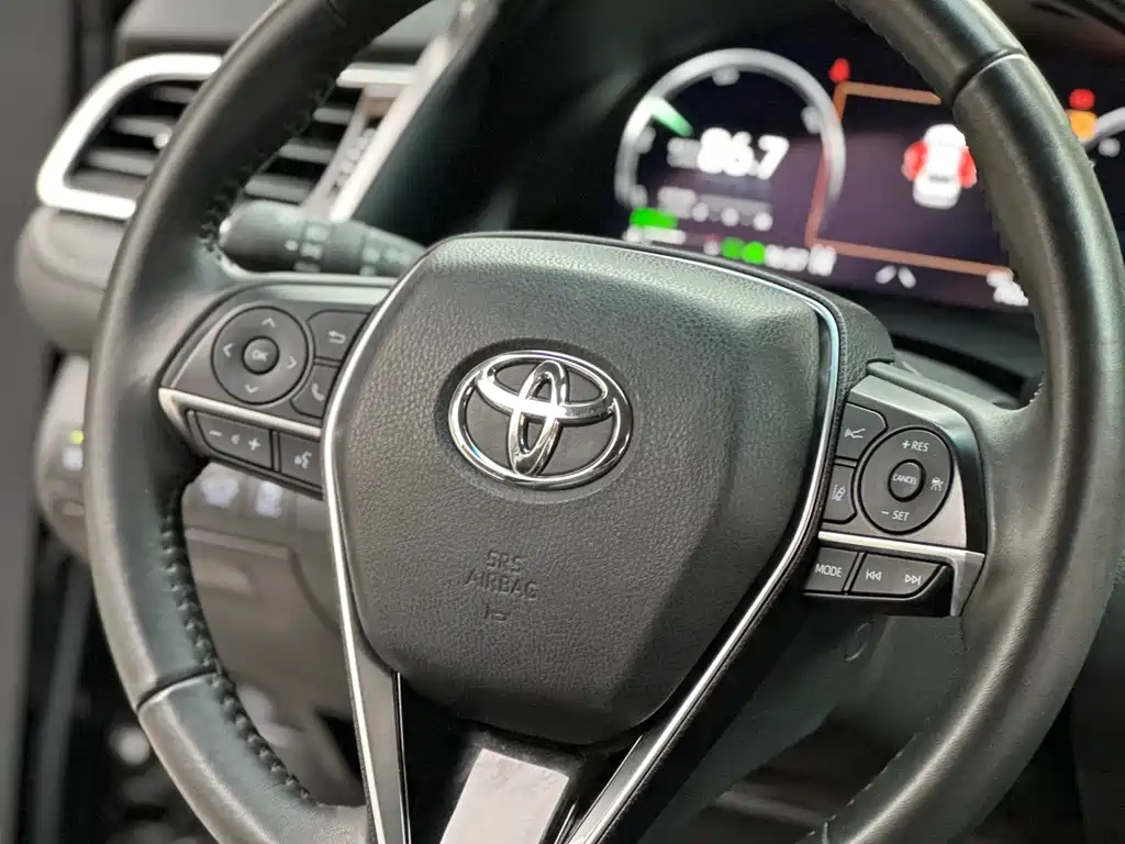Toyota Camry 2021 — фото 15
