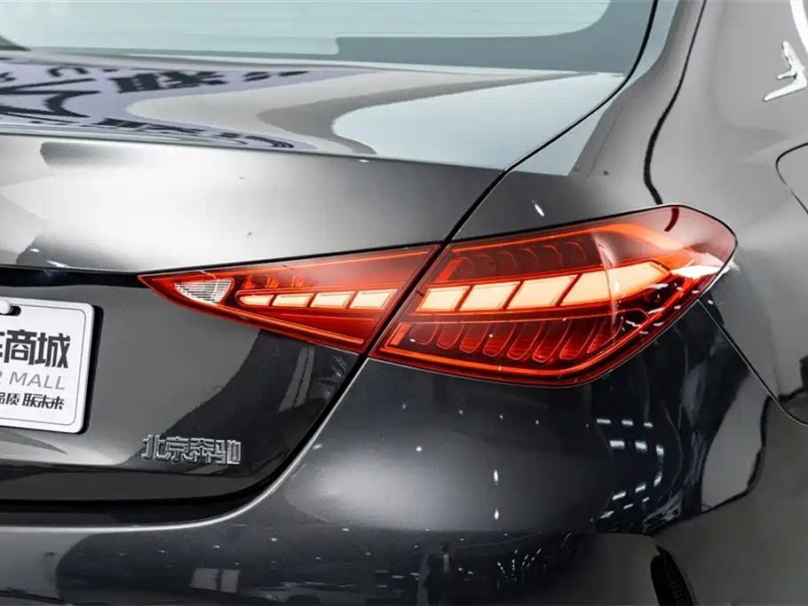 Mercedes-Benz C-Class 2023 — фото 8