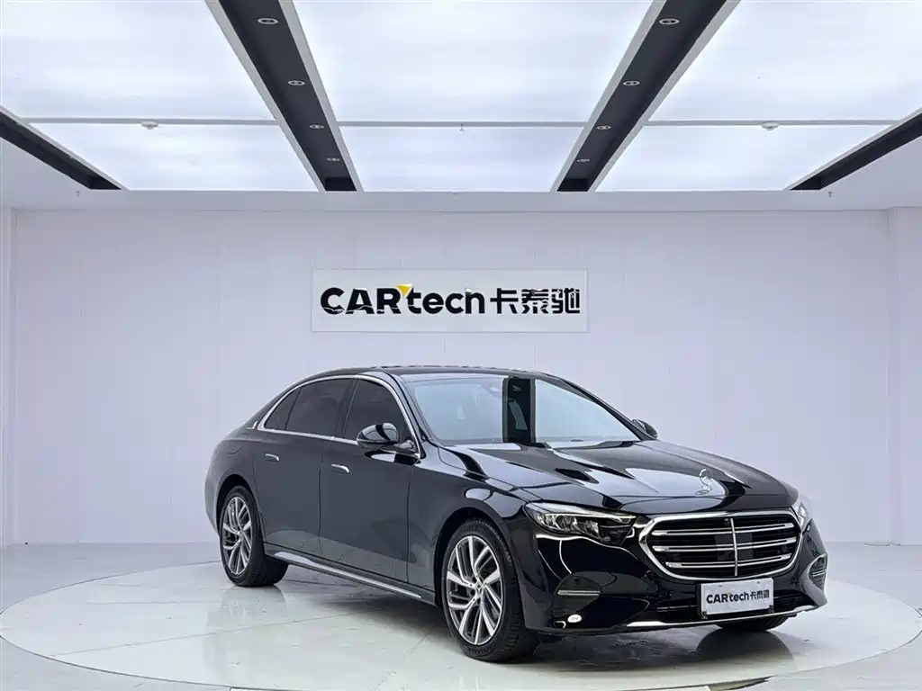 Mercedes-Benz E-Class 2025 — фото 7