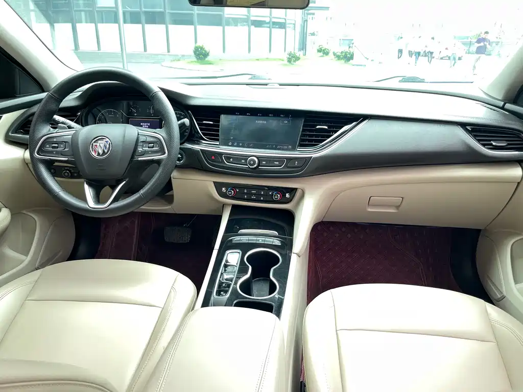 Buick Regal 2020 — фото 27