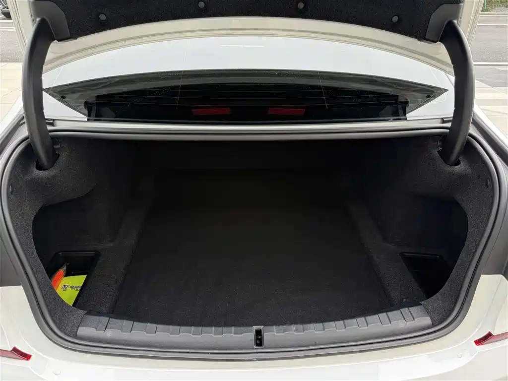 BMW 3 Series 2021 — фото 15
