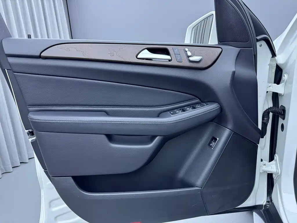 Mercedes-Benz GLE 2016 — фото 20