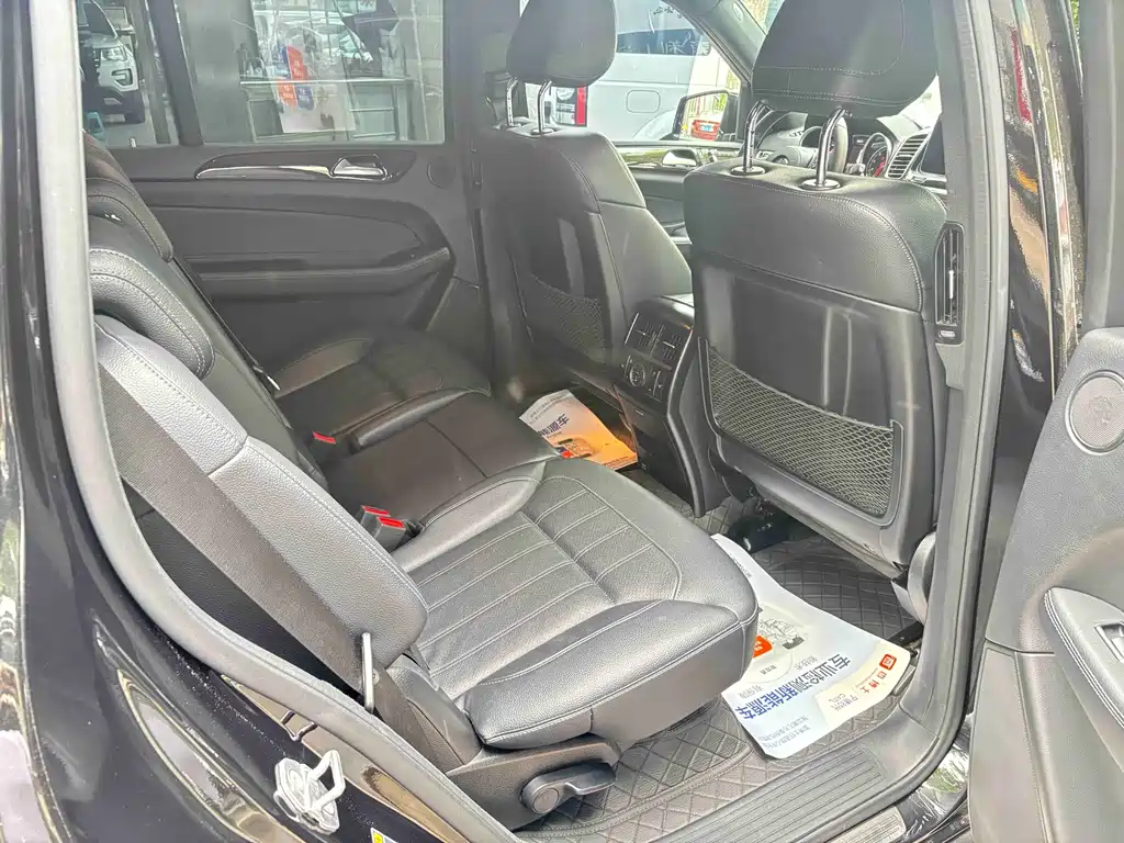Mercedes-Benz GLS 2018 — фото 14