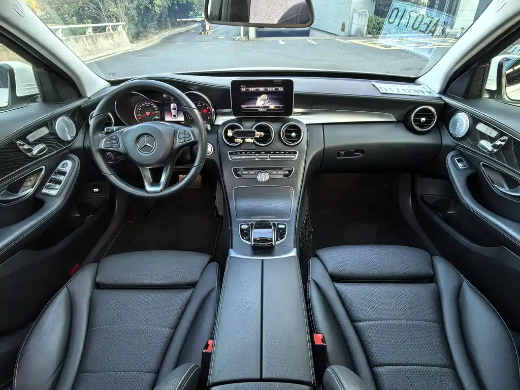 Mercedes-Benz C-Class 2018