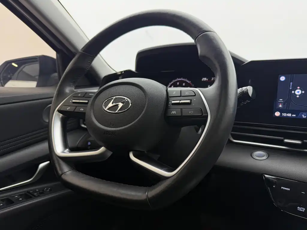 Hyundai Elantra 2021 — фото 13